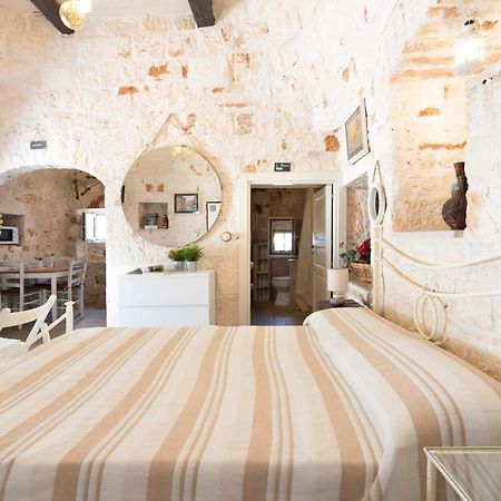Trulli Dimora Palmisano Apartment โลโกโรตอนโด ภายนอก รูปภาพ