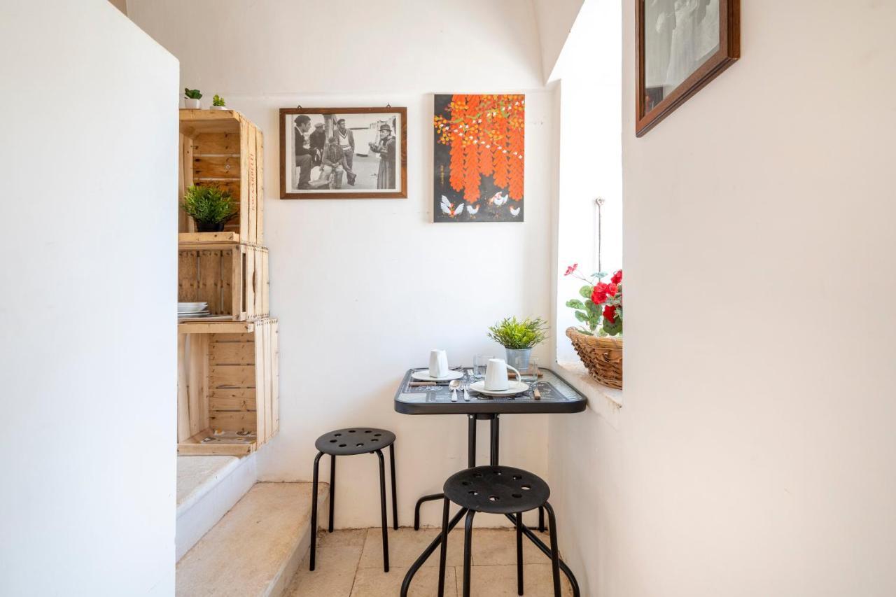 Trulli Dimora Palmisano Apartment โลโกโรตอนโด ภายนอก รูปภาพ